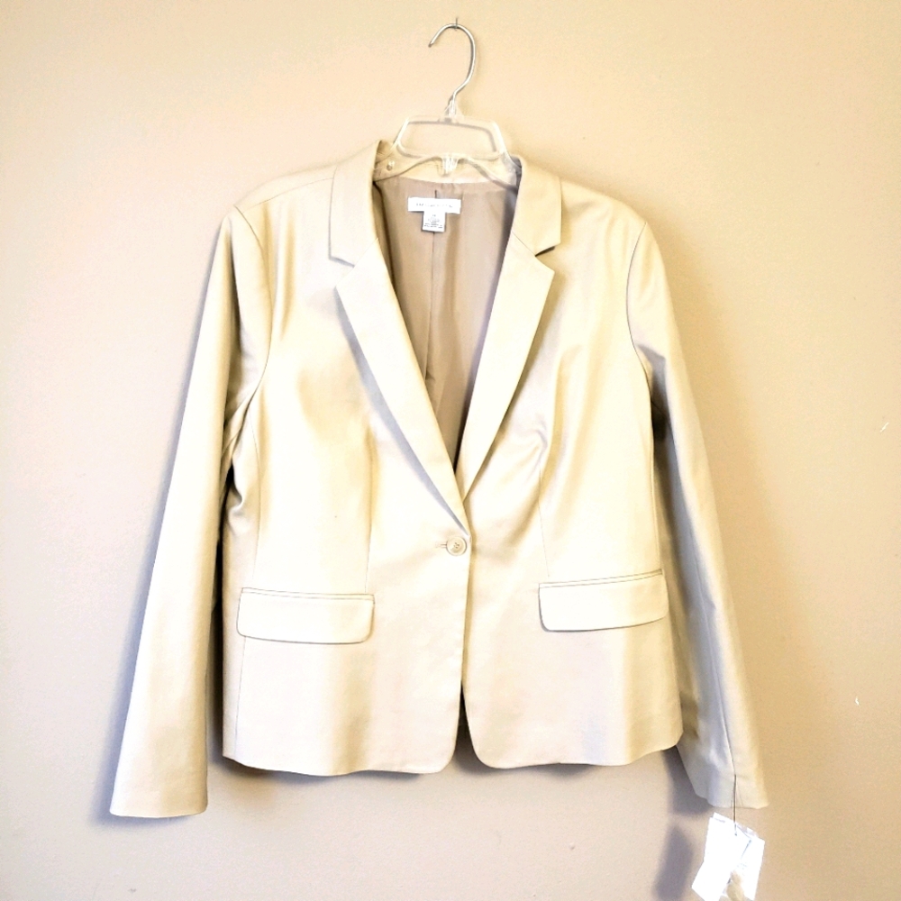 Ladies 2pc suit